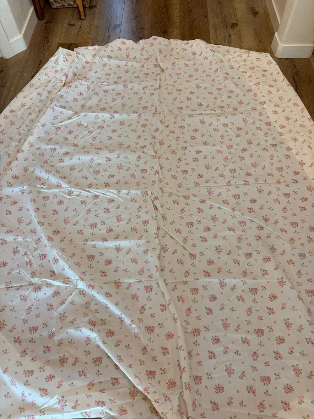 Vintage Laura Ashley Pink and Green Rose Print fitted/flat sheet set
